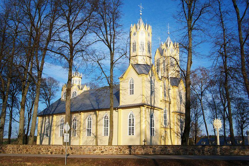 File:Nemajūnai, Šv. apaštalų Petro ir Pauliaus bažnyčia.JPG