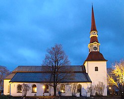 Norrbärke kyrka by night.jpg
