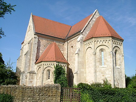 The 13.c. Romanesque monastery church of Ocsa Ocsai templom.JPG