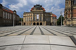 Opernhaus am Theaterplatz in Chemnitz. 2H1A2105WI