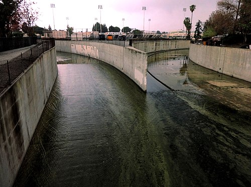 Origin of the Los Angeles River in Canoga Park.jpg