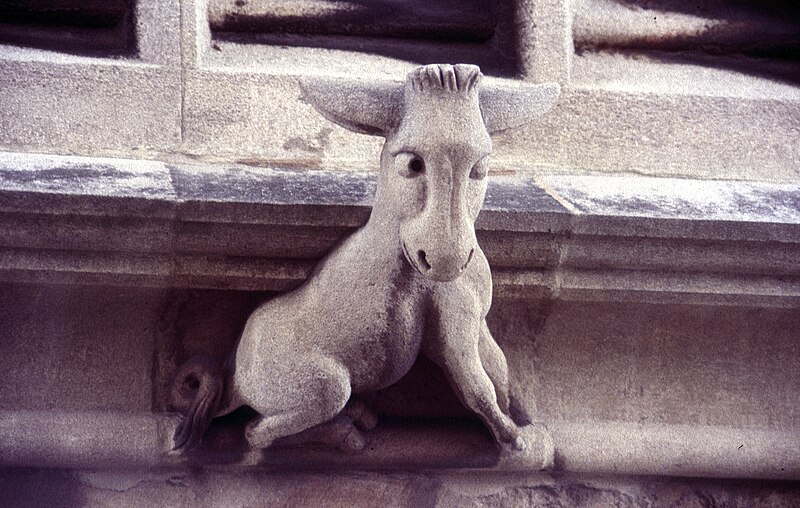 File:Oxford-136-Esels-Skulptur-1985-gje.jpg