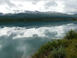 P1000137Øvre Sjodalsvatnet.JPG