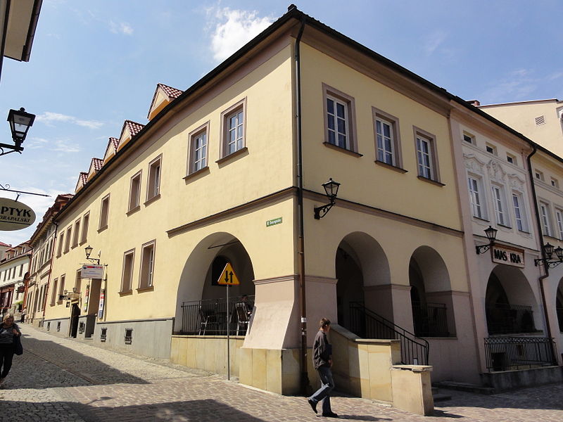 File:POL Bielsko-Biała Cieszyńska 2.JPG