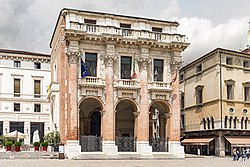 Palazzo del Capitanio (Vicenza).jpg