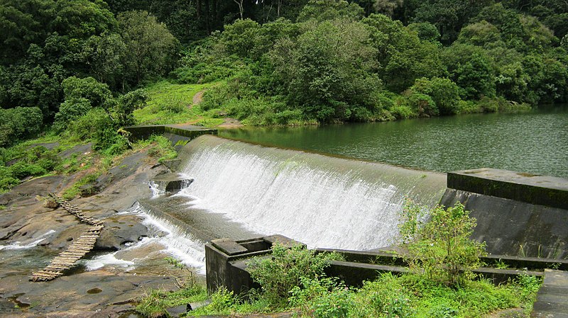 File:Pamba Dam @ Gavi - panoramio (5).jpg