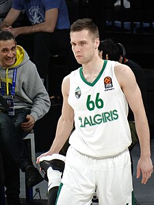 Paulius Valinskas 66 av. J.-C. Žalgiris EuroLeague 20180223 (4) .jpg