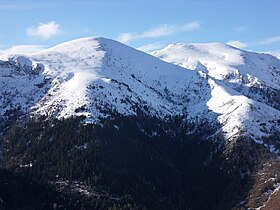 Utsikt fra La Calbe-toppen (til venstre).