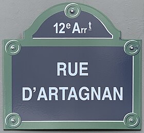 Voir la plaque.