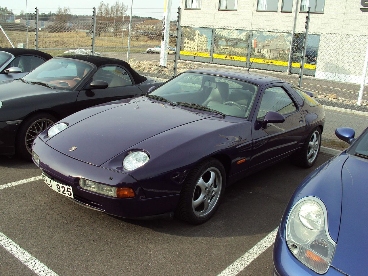 Image of Porsche 928 GTS (4462438297)