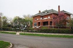 Ravenswood Manor Historic District 1.JPG