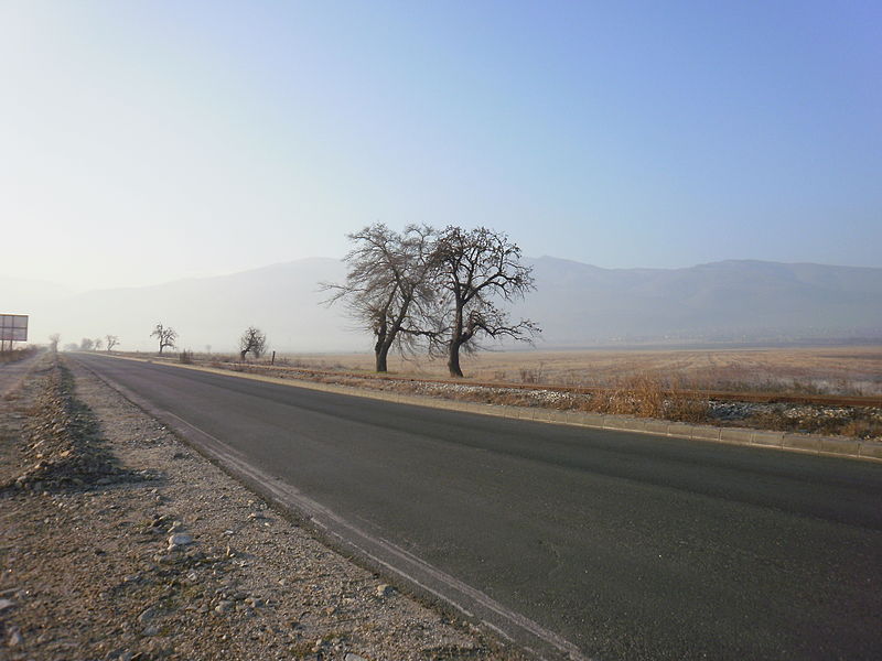 File:Road 8402, Bulgaria 04.JPG