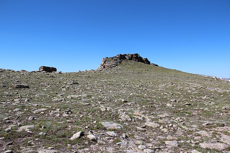 File:Rock formations - panoramio (5).jpg