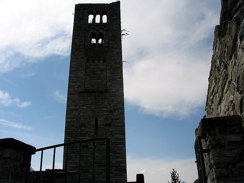 File:Ruine Goldswil 1.jpg