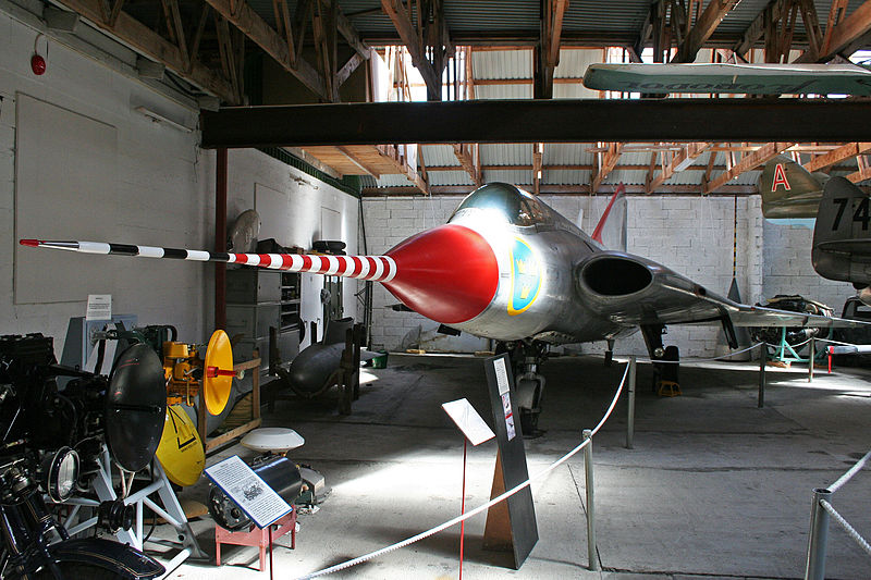 File:Saab 35 Draken 2nd Prototype 35-1 (7685588534).jpg