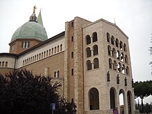 La basilique Sacro Cuore.