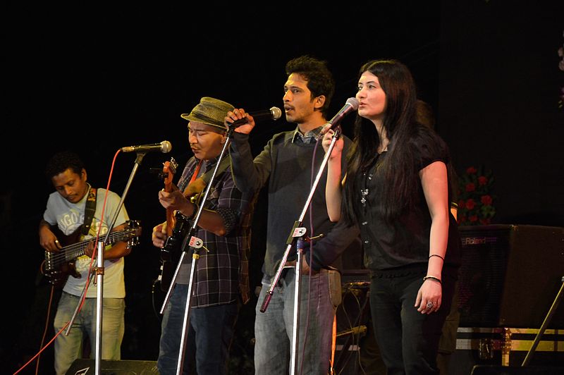 File:Sanjay Shrestha - Shayan Chowdhury - Chandrani Banerjee - Peace-Love-Music - Rocking The Region - Multiband Concert - Kolkata 2013-12-14 5240.JPG