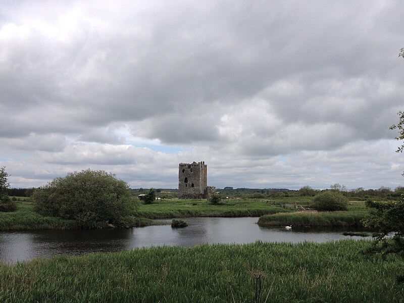 File:Scotland - Threave Castle - 20140524132838.jpg