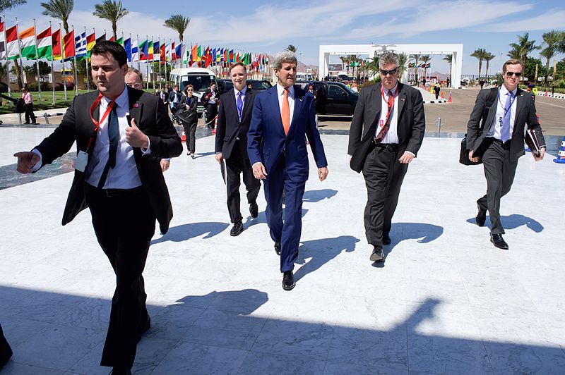 File:Secretary Kerry Arrives at Convention Hall for Meeting With Egyptian President Al-Sisi.jpg