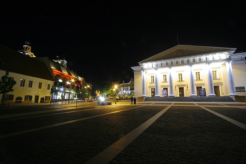 File:Senamiestis, Vilnius, Lithuania - panoramio - Michal Gorski (4).jpg