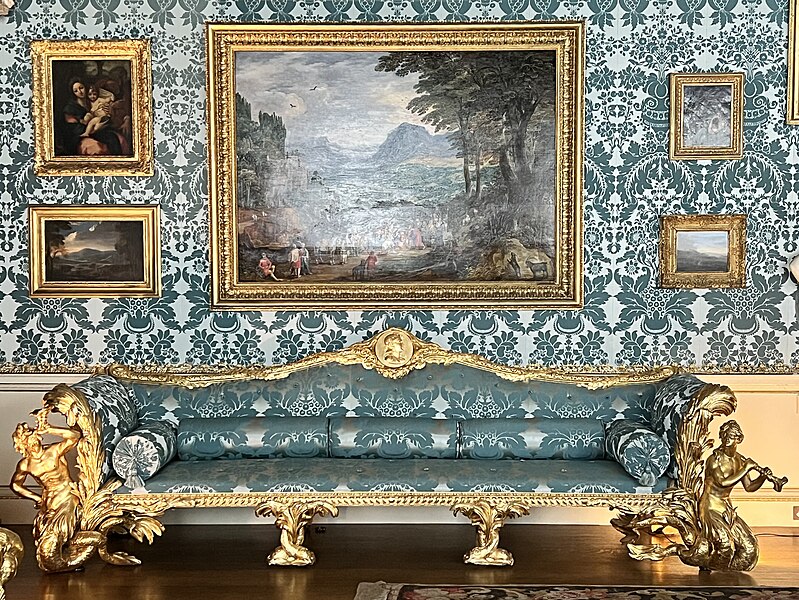 File:Settee in the Drawing Room at Kedleston Hall.jpg