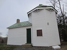 William Brydone Jack Observatory.jpg'nin yandan görünümü