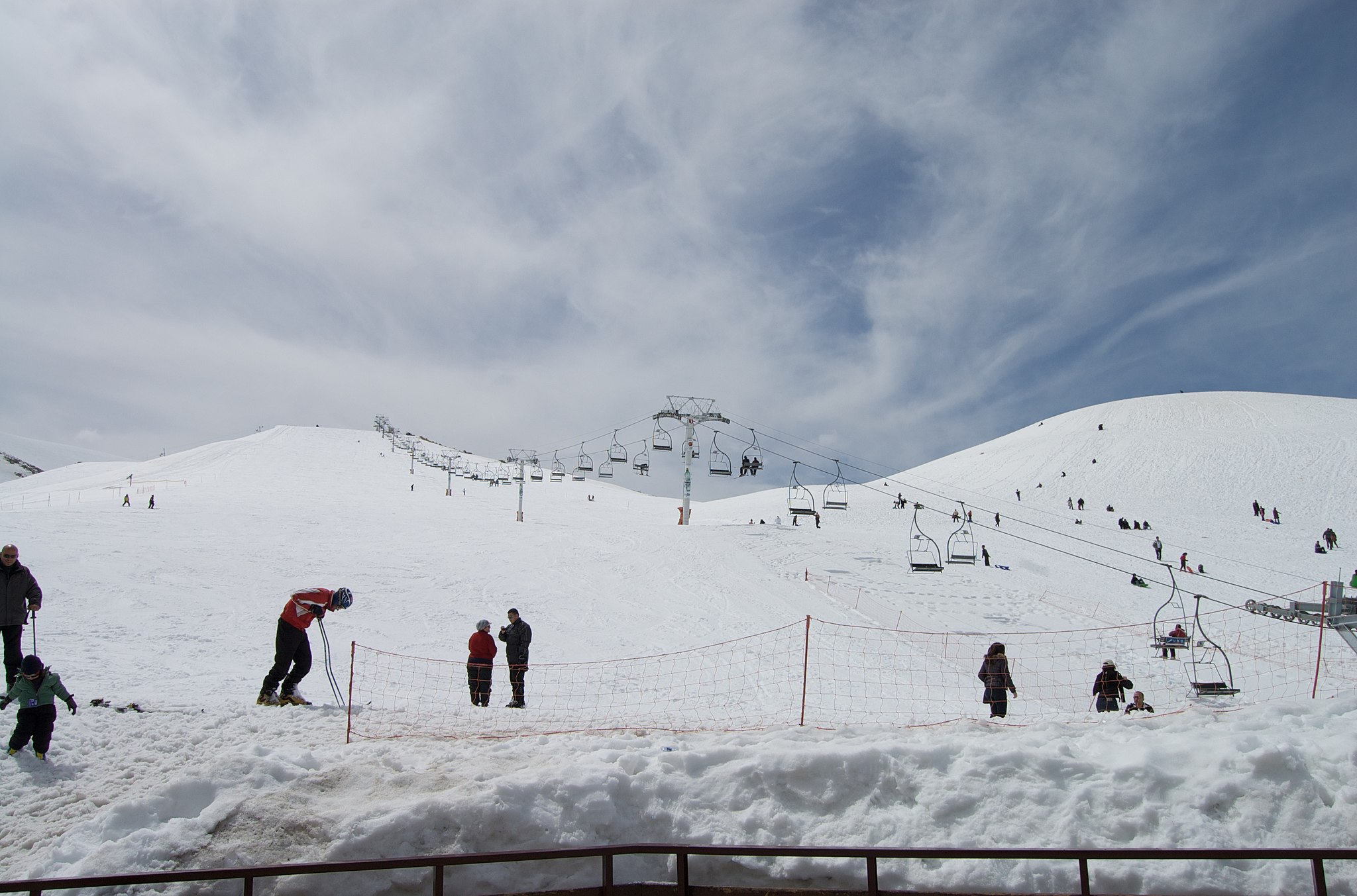 Skiing in Lebanon (3478331988)
