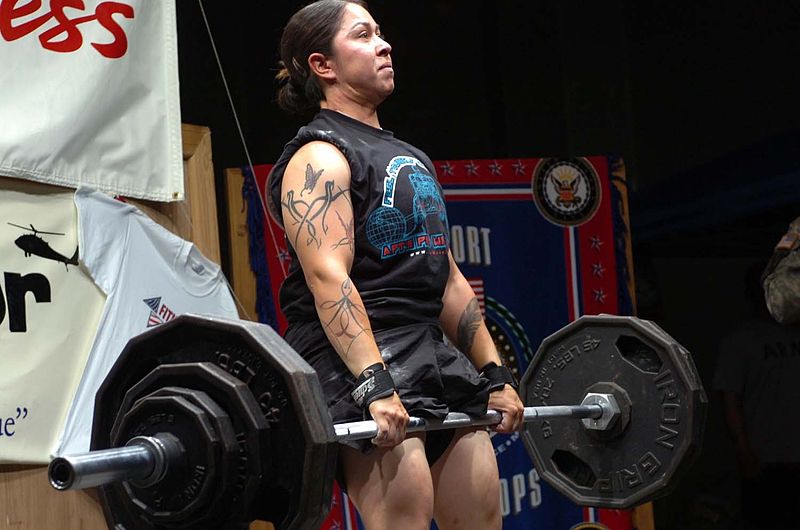 File:Soldiers Compete in Weight Lift Contest DVIDS48906.jpg