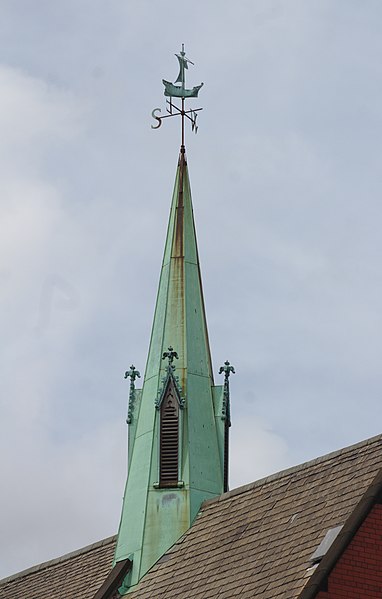 File:Spire of Saint Luke's church, Poulton.jpg