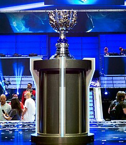 Stage and trophy of LoL World Championship 2013 (cropped).jpg