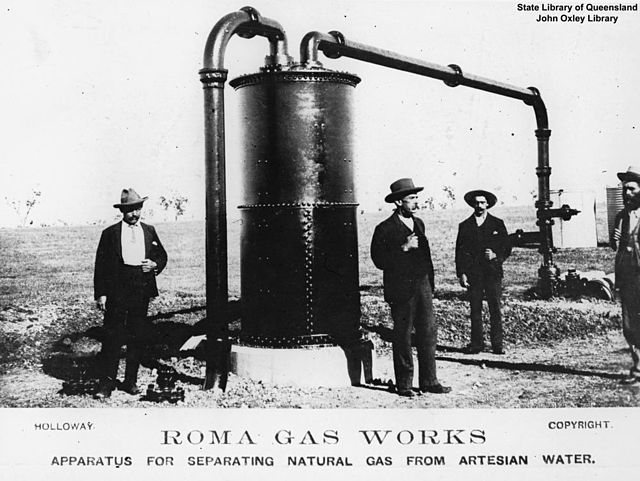 Apparatus for separating natural gas from artesian water at the Roma Gas Works
