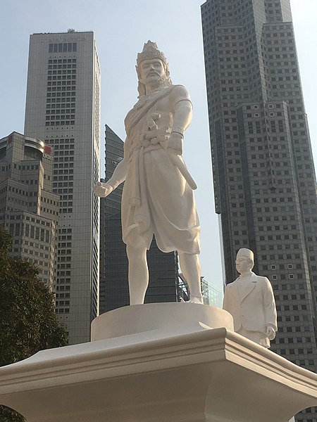 Statue of Sang Nila Utama at the Raffles' Landing Site.