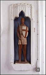 Статуя на Сейнт Джордж в църквата Сейнт Джордж, Брадфийлд Сейнт Джордж, Съфолк.jpg