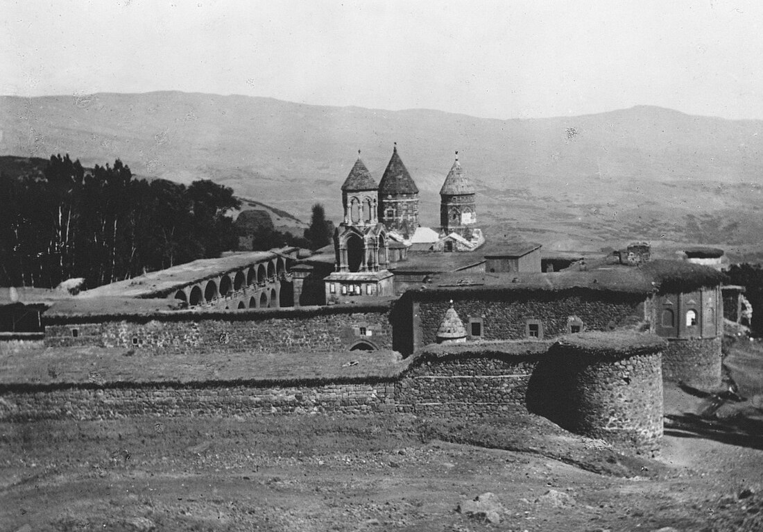 File:Surp Garabed Vank (Hampikian, 1923).jpg