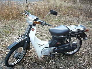 ファイル:Suzuki RC50 (BA13A).jpg - Wikipedia