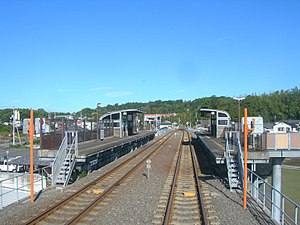 TKR-Tano-Station-Platform-20100526.jpg