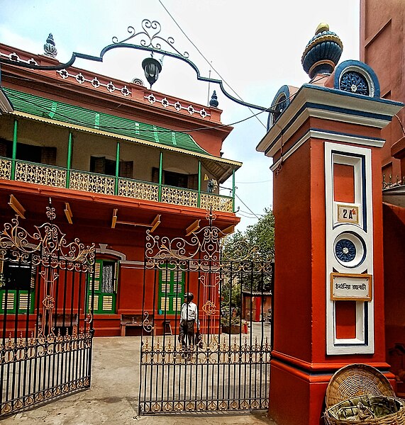 Thanthania Rajbati (colonial era palace) on Bidhan Sarani, near College Street.