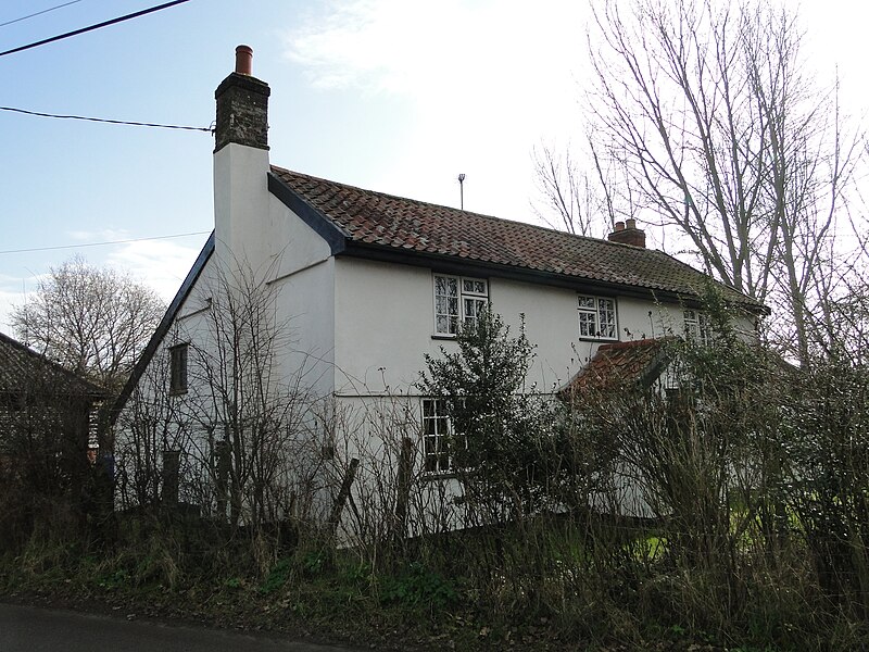 File:The former 'Buck Inn' at Uggeshall - geograph.org.uk - 5283429.jpg