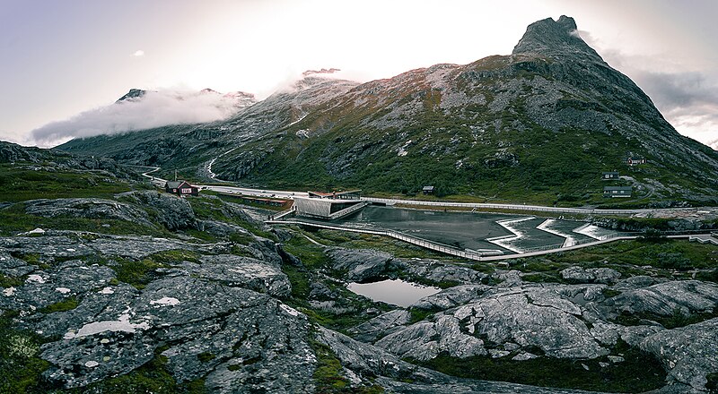 File:Trollstigen visitor center.jpg