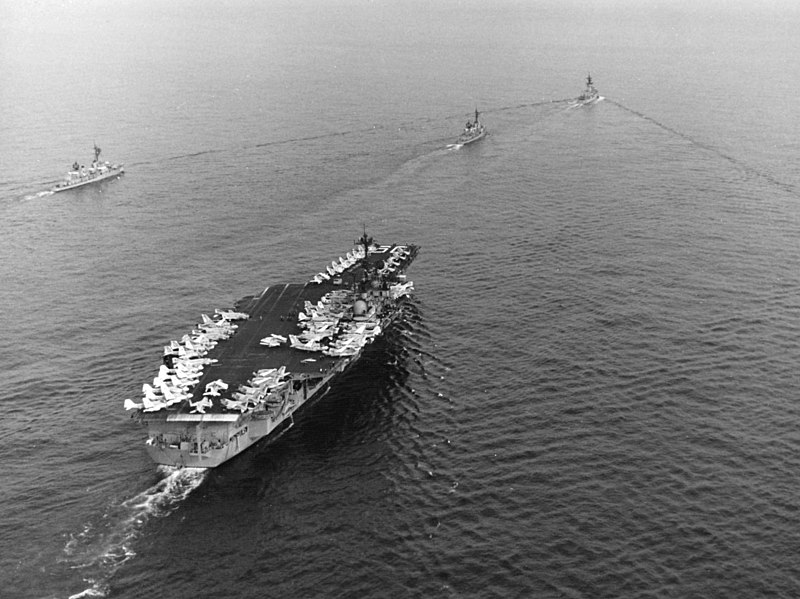 File:USS Saratoga (CV-60) off Gaeta in 1976.jpg