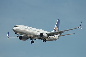 United Airlines N37474 on Approach for Mccarran Intl Airport.jpg