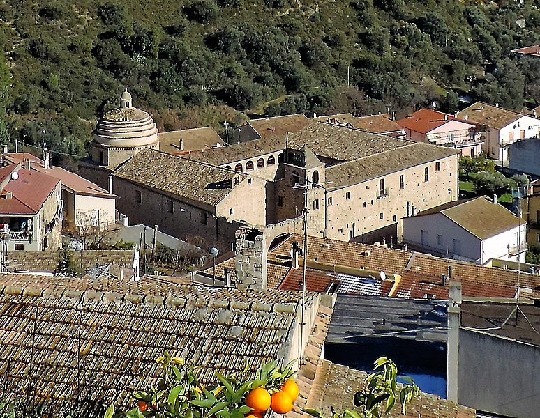 File:Veduta panoramica del convento.jpg