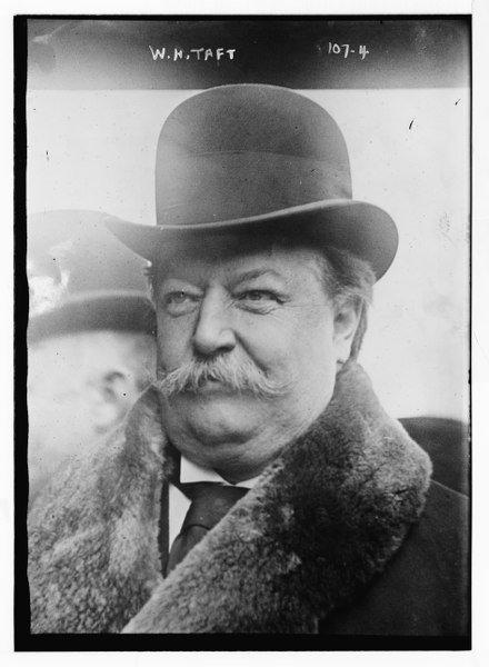 File:W.H. Taft, portrait bust LCCN2014680607.tif