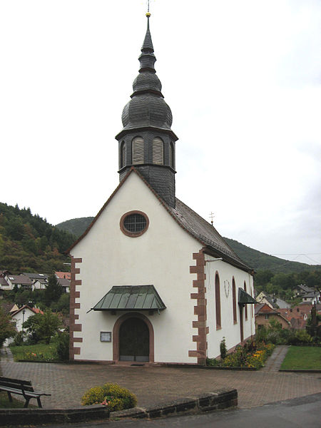 File:Waldhambach Kirche.jpg
