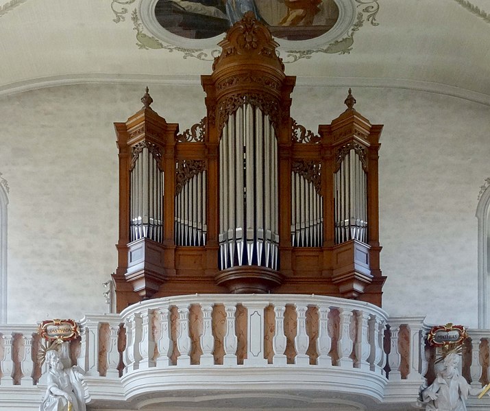 File:Waldkirch, Stiftskirche St. Margarethen, Orgel 1 (cropped).jpg