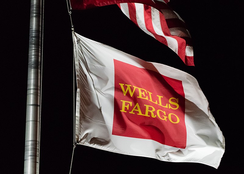 File:Wells Fargo Bank Flag (38792855875).jpg