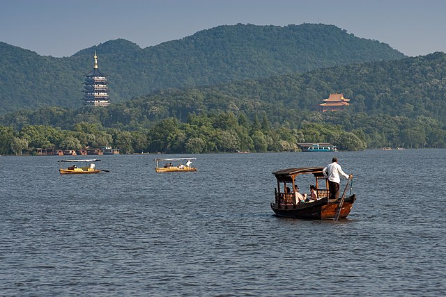 640px-West_Lake_-_Hangzhou,_China.jpg (640×427)