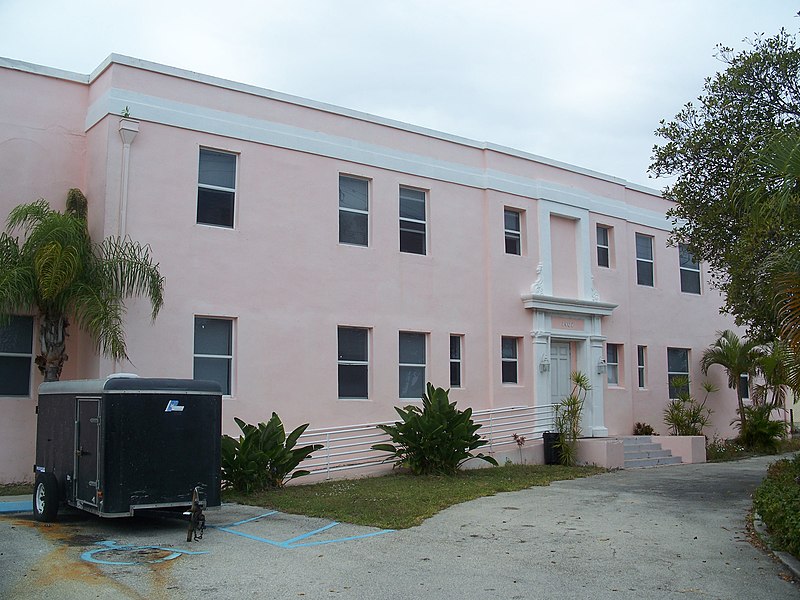 File:West PB FL Pine Ridge Hospital01.jpg