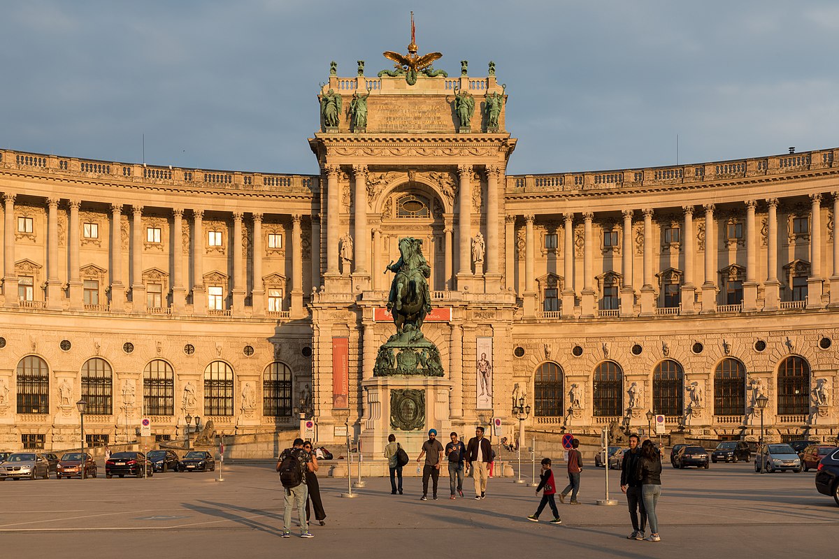 1200px-Wien%2C_Hofburg_--_2018_--_3185.j