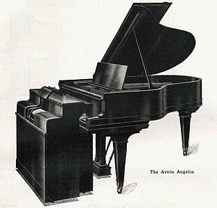 Wilcox & White Co. Artrio Angelus in cabinet form (1916).jpg